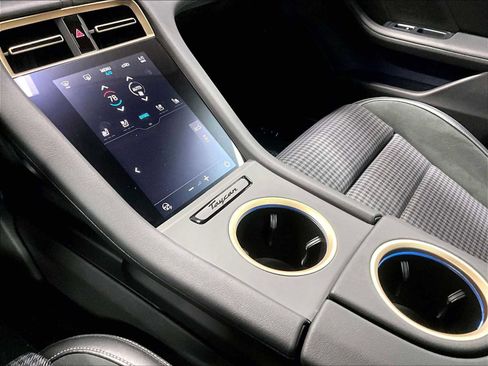 Used 2025 Porsche Taycan 4S image 20