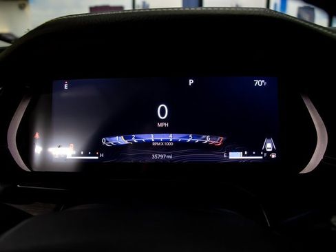 Used 2022 Jeep Grand Cherokee Limited image 17