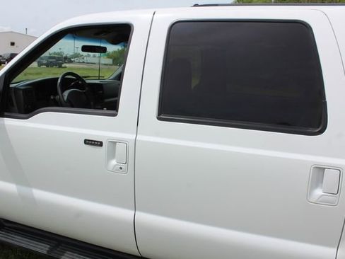 Used 2002 Ford Excursion XLT AWD/4WD image 10