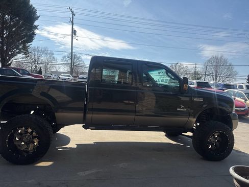 Used 2006 Ford F250 XLT image 5