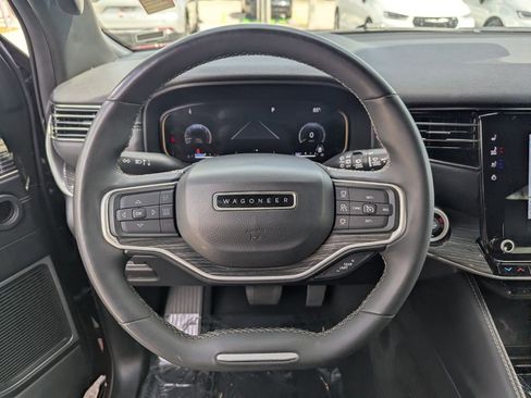 Used 2022 Jeep Wagoneer Series III image 28