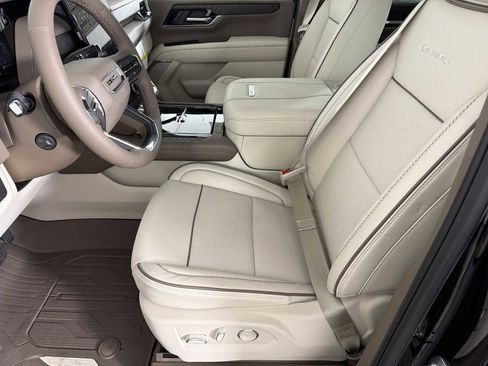 New 2026 GMC Yukon XL Denali w/ Sun & Power Step Package image 7