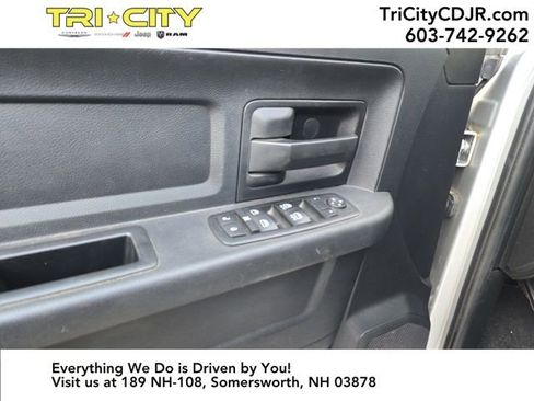 Used 2014 RAM 2500 Tradesman w/ Chrome Appearance Group image 18