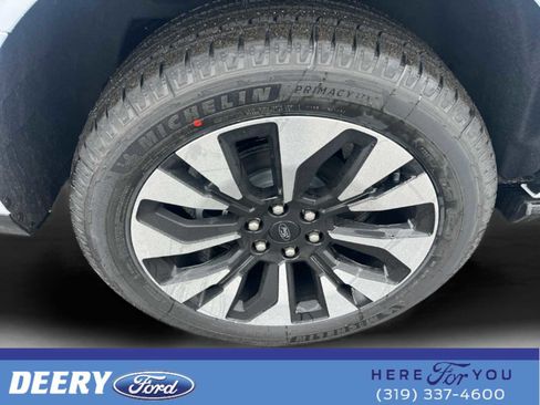 New 2026 Ford Expedition Max Platinum w/ Driver's Package image 9