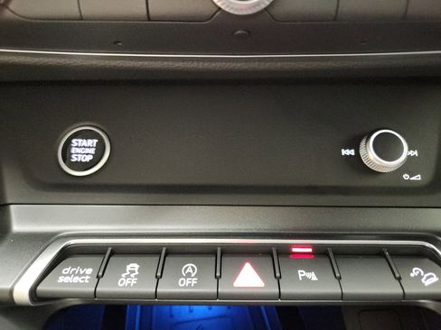 Used 2023 Audi Q3 2.0T Premium Plus w/ Premium Plus Package image 27