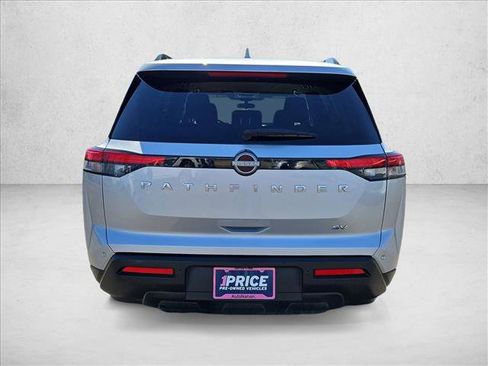 Used 2024 Nissan Pathfinder SV FWD image 7