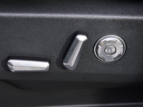Used 2025 Lincoln Navigator Reserve AWD/4WD image 14