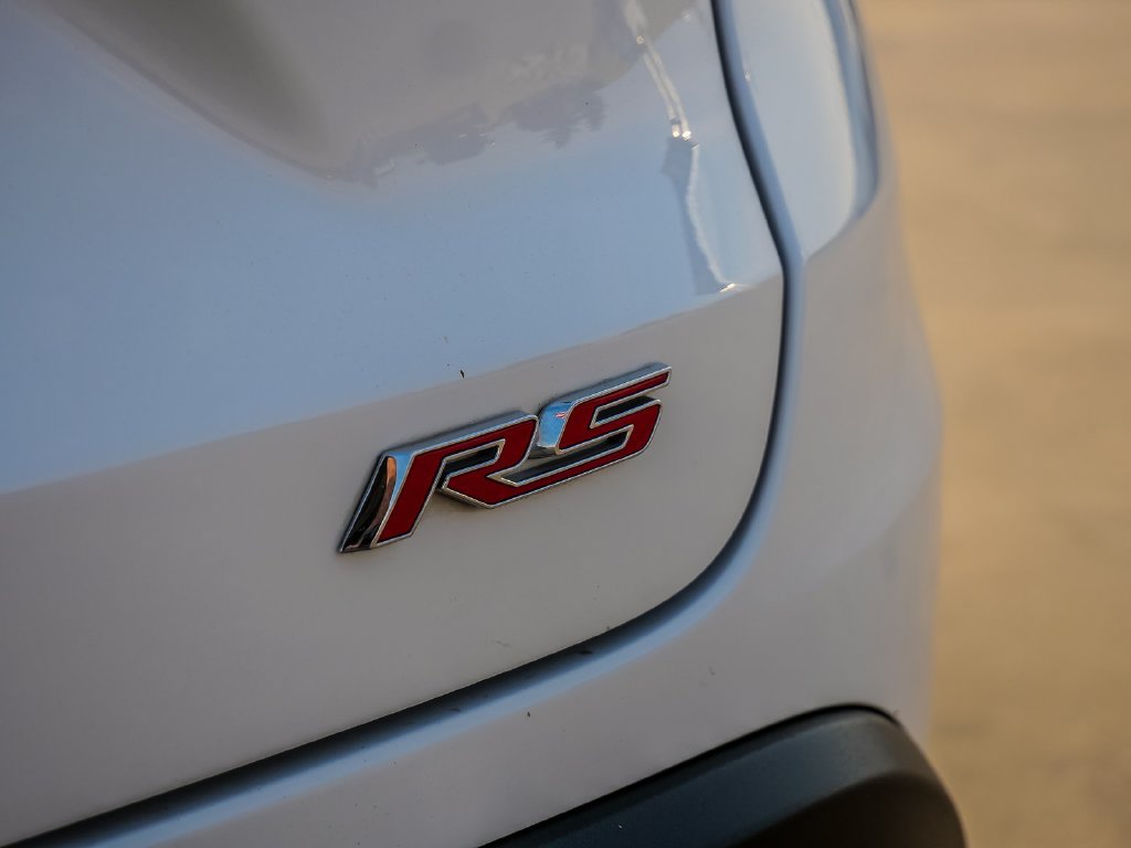 Used 2025 Chevrolet Trax RS w/ Sunroof Package FWD image 11