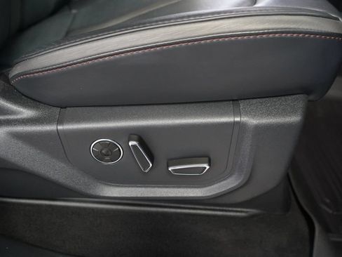 Used 2022 Ford F350 Platinum AWD/4WD image 26