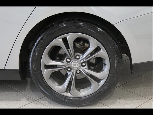 Certified 2023 Honda Accord EX image 12