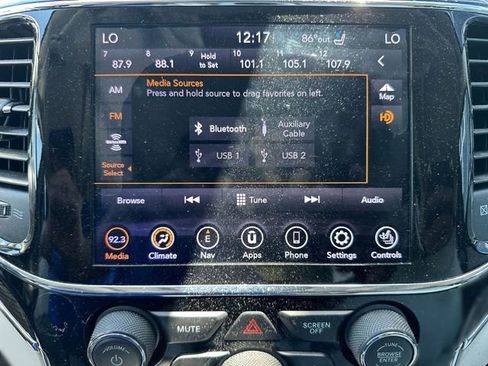 Used 2020 Jeep Grand Cherokee Summit AWD/4WD image 17