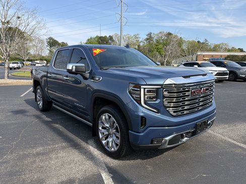 Used 2024 GMC Sierra 1500 Denali w/ Denali Reserve Package image 3