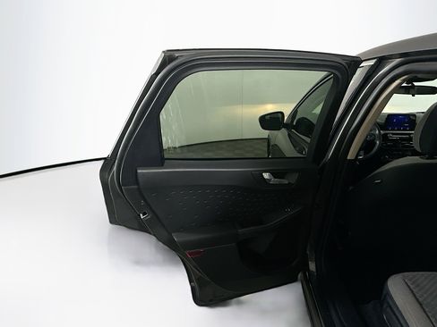 Used 2020 Ford Escape SE image 26