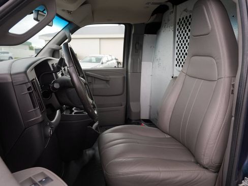 Used 2019 Chevrolet Express 2500 w/ Communications Package RWD image 12