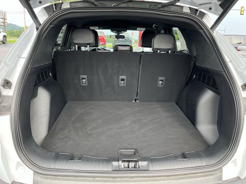 Used 2025 Ford Escape ST-Line Select w/ Tech Pack #2 AWD/4WD image 8