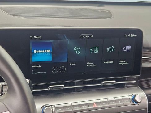 Certified 2025 Hyundai Kona SEL image 18