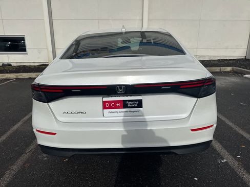 Used 2023 Honda Accord EX image 10