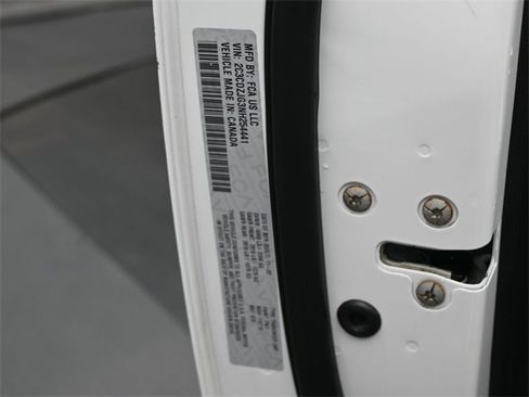 Used 2022 Dodge Challenger GT image 18