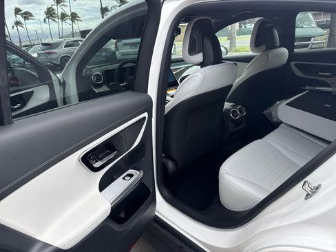 New 2026 Mercedes-Benz GLC 300 4MATIC image 14