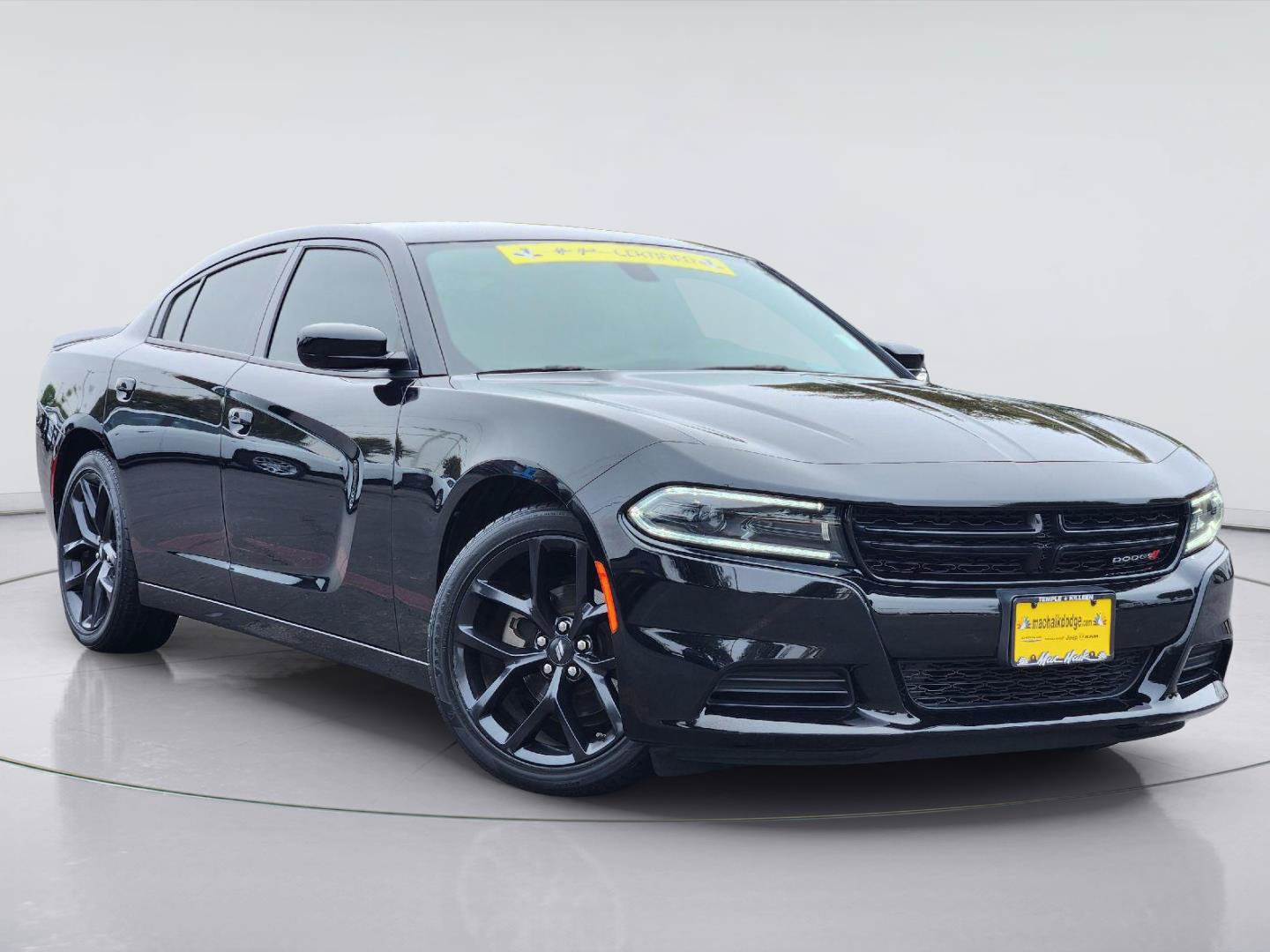Certified 2022 Dodge Charger SXT w/ Blacktop Package RWD image 1