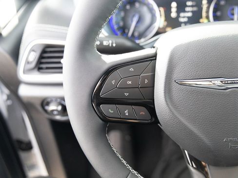 New 2026 Chrysler Pacifica Limited w/ S Appearance Package AWD/4WD image 28