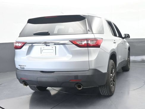 Used 2020 Chevrolet Traverse LS FWD image 5