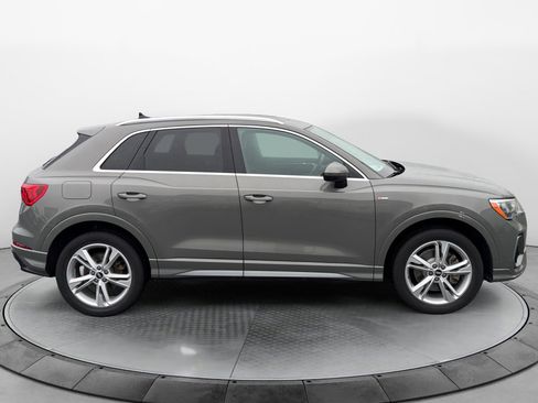 Used 2021 Audi Q3 2.0T Premium w/ Convenience Package AWD/4WD image 8