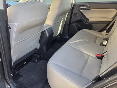 Used 2016 Subaru Forester 2.5i Touring w/ Eyesight & Navigation System AWD/4WD image 9