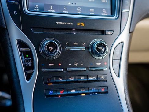 Used 2020 Lincoln Nautilus Reserve w/ Equipment Group 201A image 37