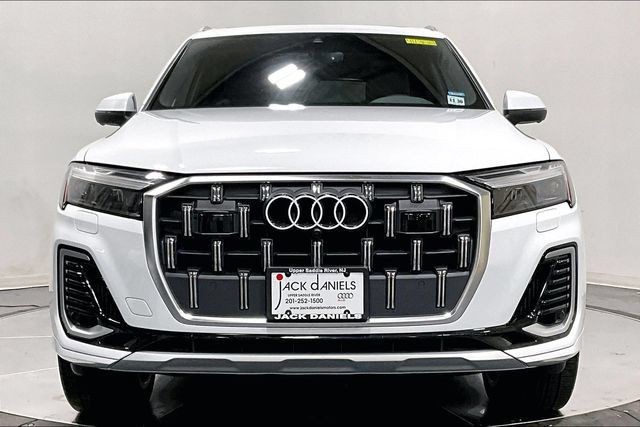 Used 2025 Audi Q7 3.0T Premium Plus w/ Premium Plus Package AWD/4WD image 2