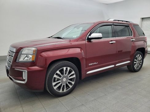 Used 2017 GMC Terrain Denali FWD image 2