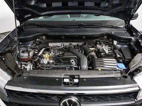Used 2023 Volkswagen Taos S FWD image 31