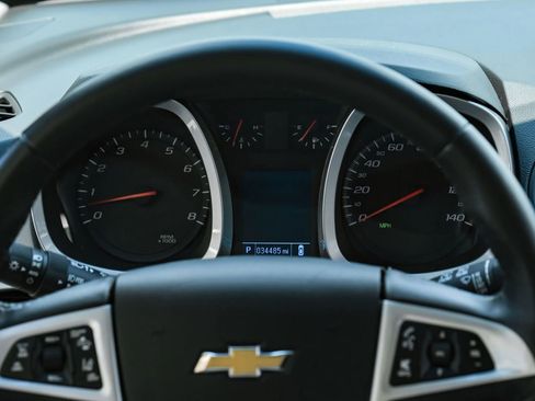 Used 2017 Chevrolet Equinox Premier w/ Enhanced Convenience Package AWD/4WD image 22