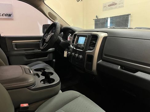 Used 2017 RAM 1500 Classic SLT image 17