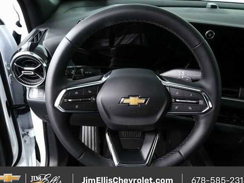 New 2026 Chevrolet Equinox LT AWD/4WD image 8