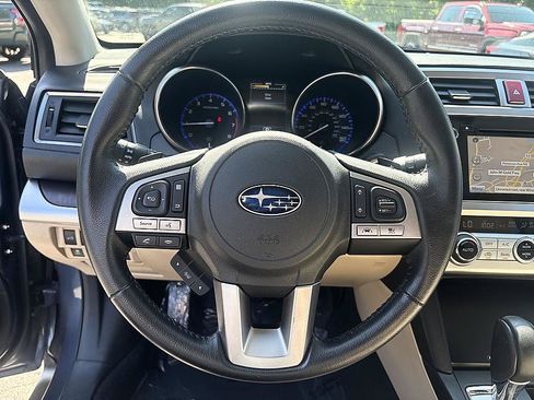 Used 2017 Subaru Outback 3.6R Limited AWD/4WD image 16