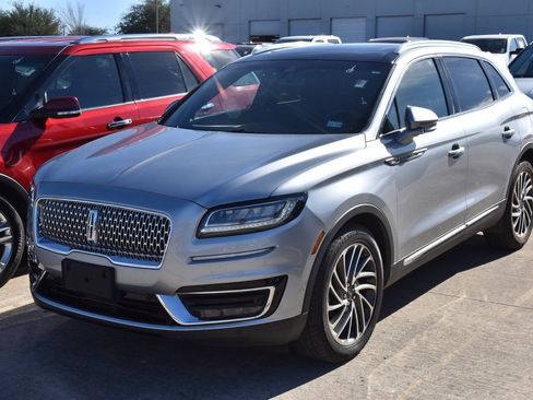 Used 2020 Lincoln Nautilus Reserve image 1