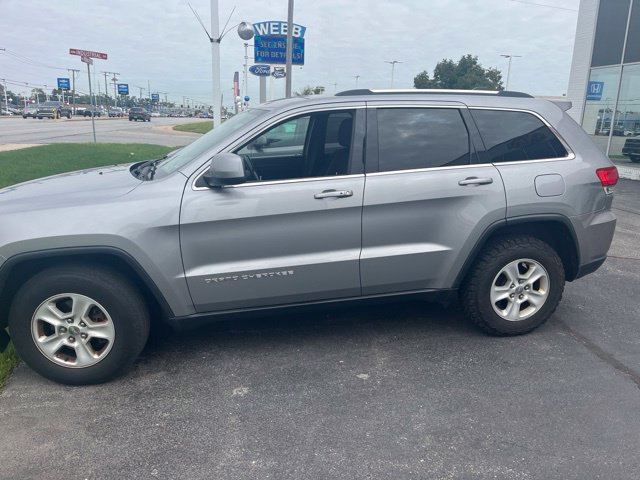 Used 2015 Jeep Grand Cherokee Laredo w/ Quick Order Package 23E AWD/4WD image 5