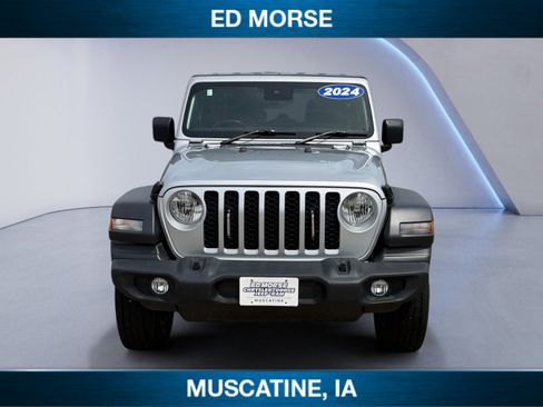 Used 2024 Jeep Wrangler Unlimited Sport w/ Convenience Group AWD/4WD image 8