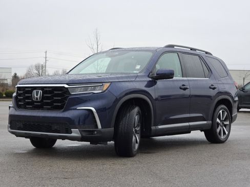 Used 2023 Honda Pilot Touring image 14
