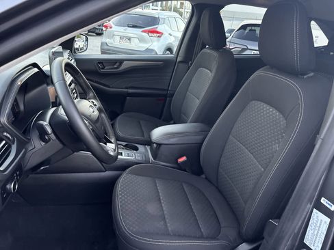 Used 2023 Ford Escape Active image 10