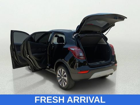 Used 2022 Buick Encore Preferred w/ Safety Package FWD image 13