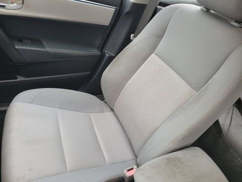 Used 2014 Toyota Corolla LE image 8