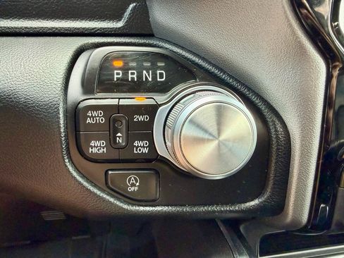 Used 2022 RAM 1500 Laramie AWD/4WD image 35