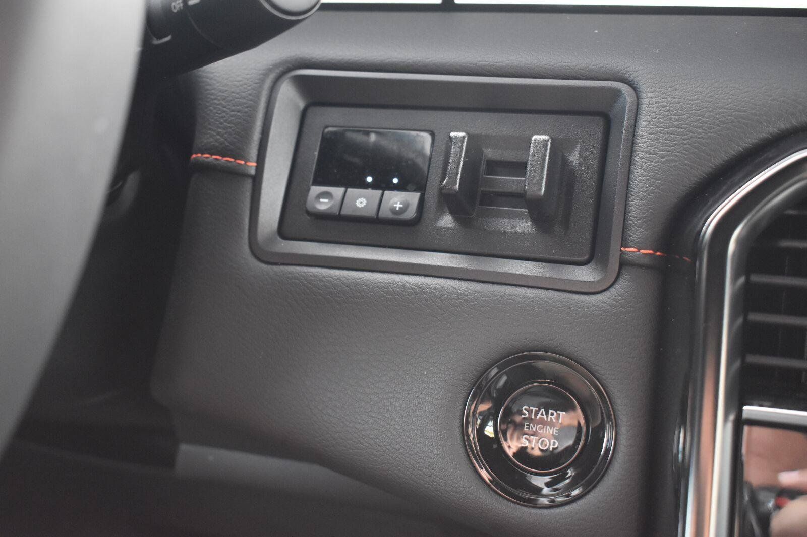 Certified 2025 Nissan Armada PRO-4X AWD/4WD image 49