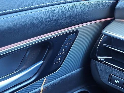 Certified 2025 Nissan Murano SL w/ Cargo Package image 14