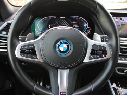 Used 2023 BMW X5 xDrive45e w/ M Sport Package image 17