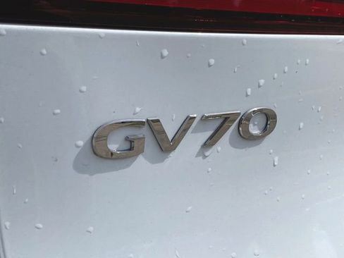 Used 2025 Genesis GV70 3.5T Sport w/ Sport Advanced Package AWD/4WD image 33