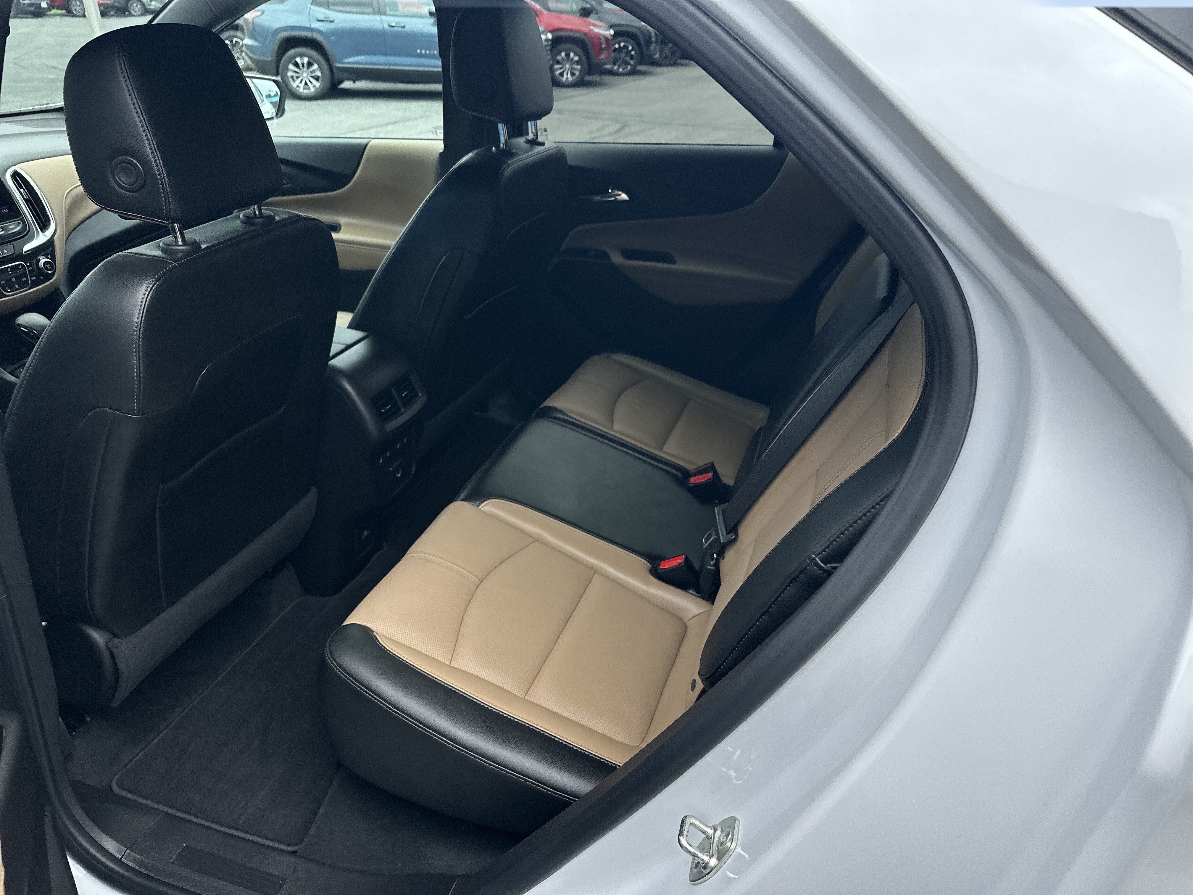 Certified 2024 Chevrolet Equinox Premier AWD/4WD image 7