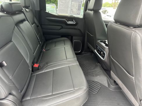 Used 2025 GMC Sierra 1500 SLT w/ SLT Premium Package AWD/4WD image 14